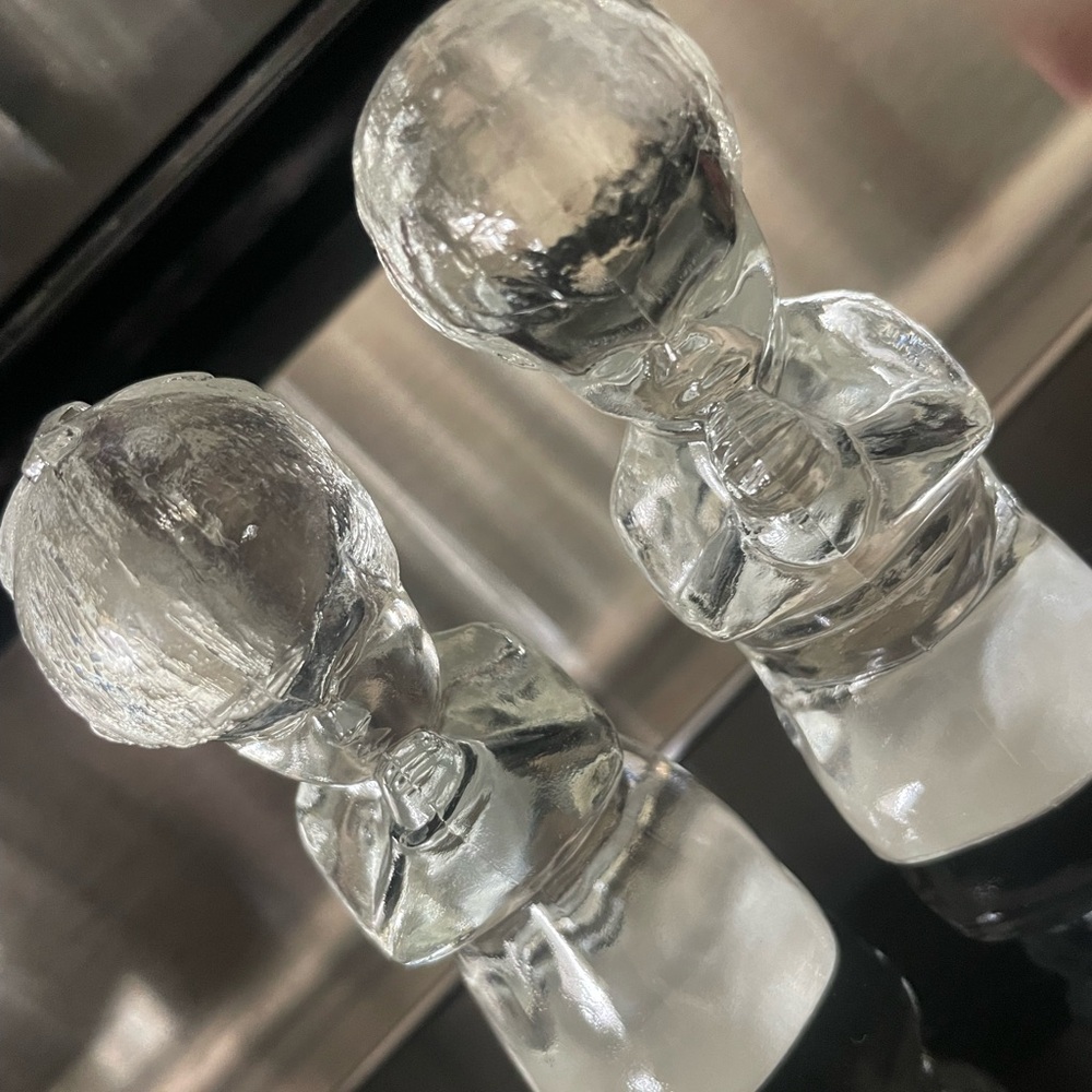 Vintage 1970s Fenton Clear Blue Glass Praying Boy & Girl 4” High Made In USA